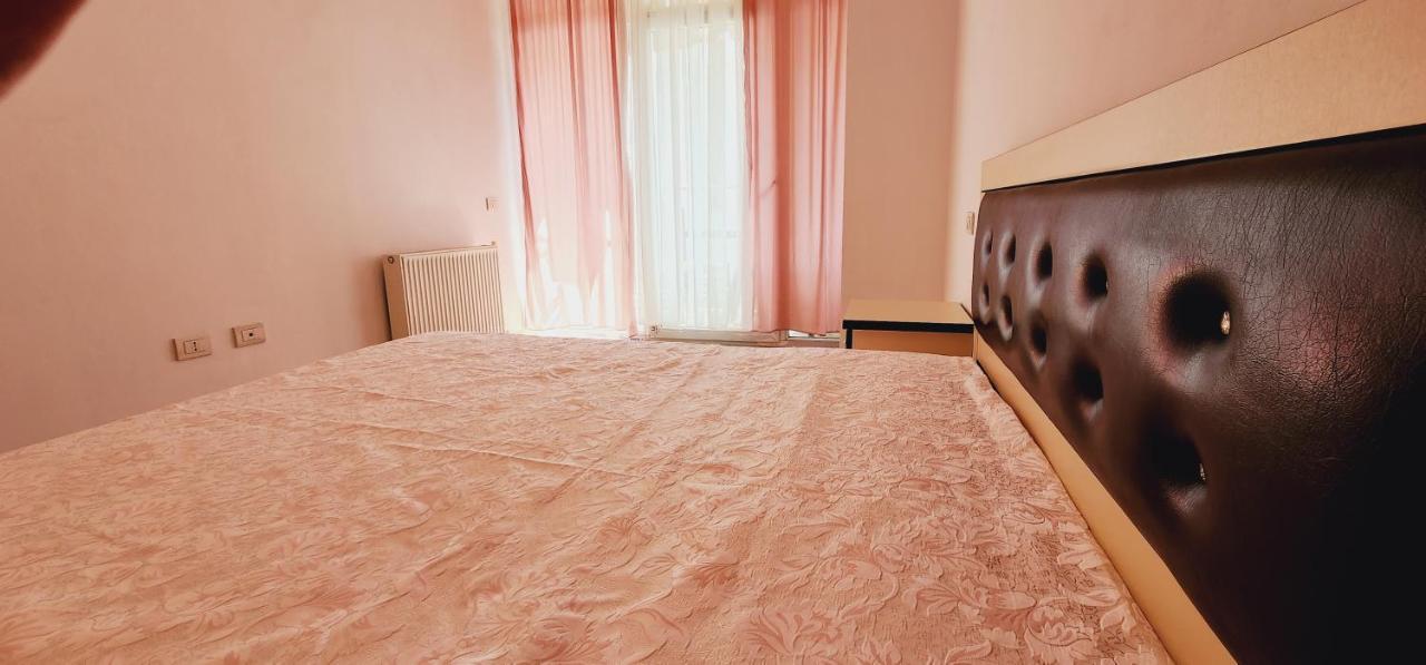 טיראנה Pleasant Apartment With Free Dedicated Parking In Komuna E Parisit מראה חיצוני תמונה