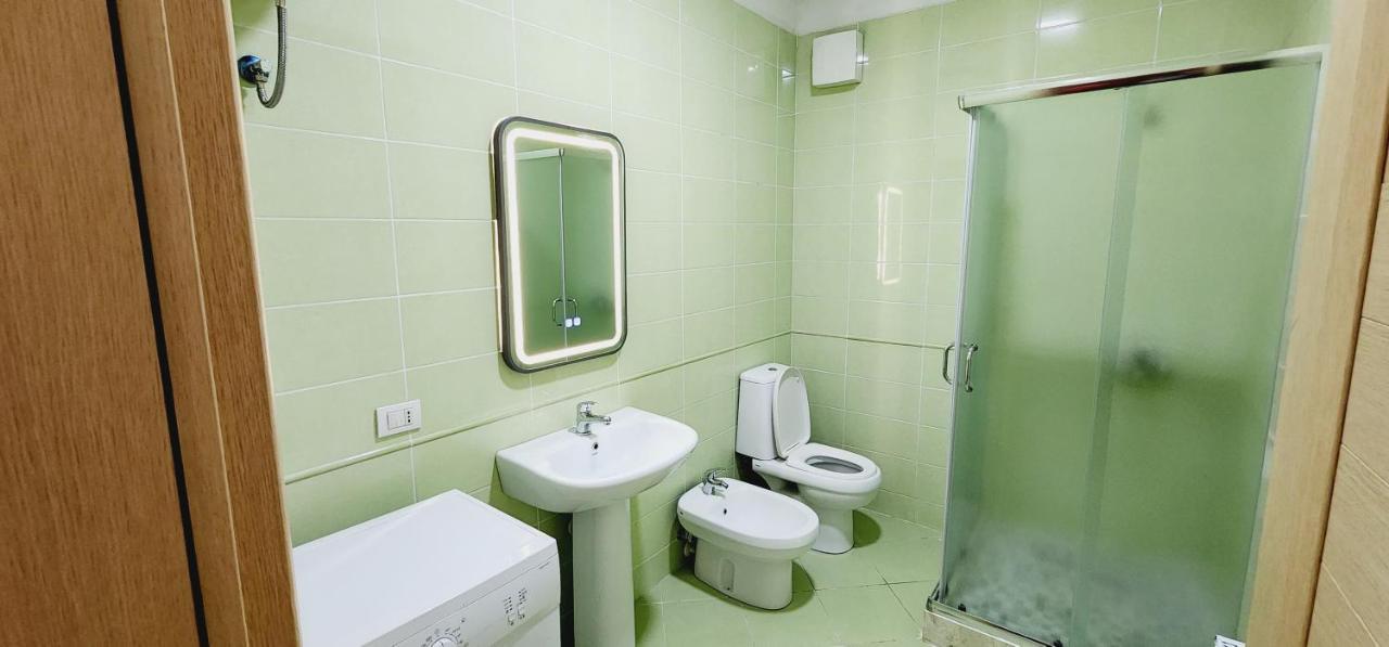 טיראנה Pleasant Apartment With Free Dedicated Parking In Komuna E Parisit מראה חיצוני תמונה